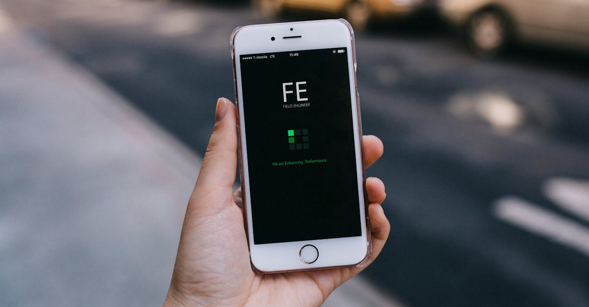 découvrez l'iphone, le smartphone emblématique d'apple qui allie design élégant, performances puissantes et fonctionnalités innovantes. explorez ses caractéristiques, ses applications et l'écosystème ios pour une expérience mobile inégalée.