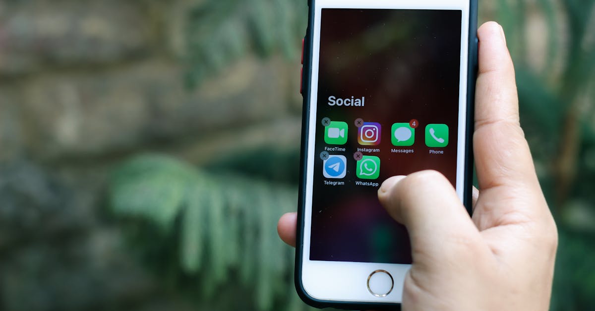 découvrez telegram, l'application de messagerie rapide et sécurisée qui vous permet de communiquer avec vos amis et votre famille sans limites. profitez de fonctionnalités avancées telles que les groupes, les canaux et le partage de fichiers en toute simplicité.