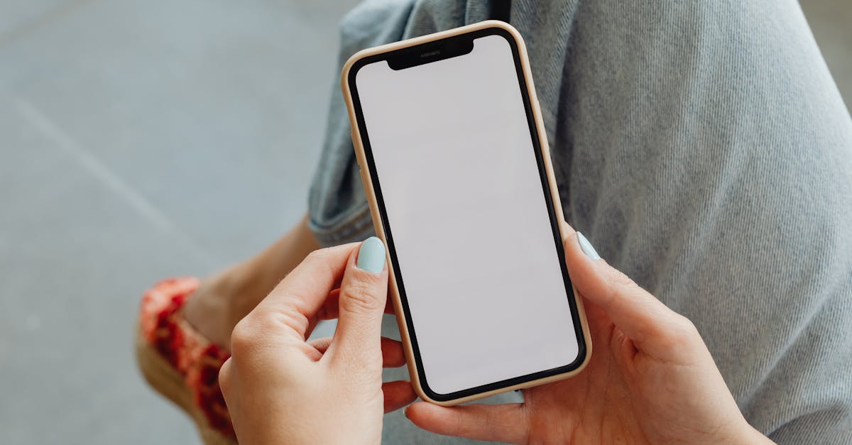 découvrez l'iphone se 4, le smartphone compact alliant performance et design élégant. profitez d'un appareil photo de qualité, d'une autonomie impressionnante et de la puissance de la puce a15 bionic. idéal pour ceux qui recherchent un appareil haut de gamme à un prix accessible.