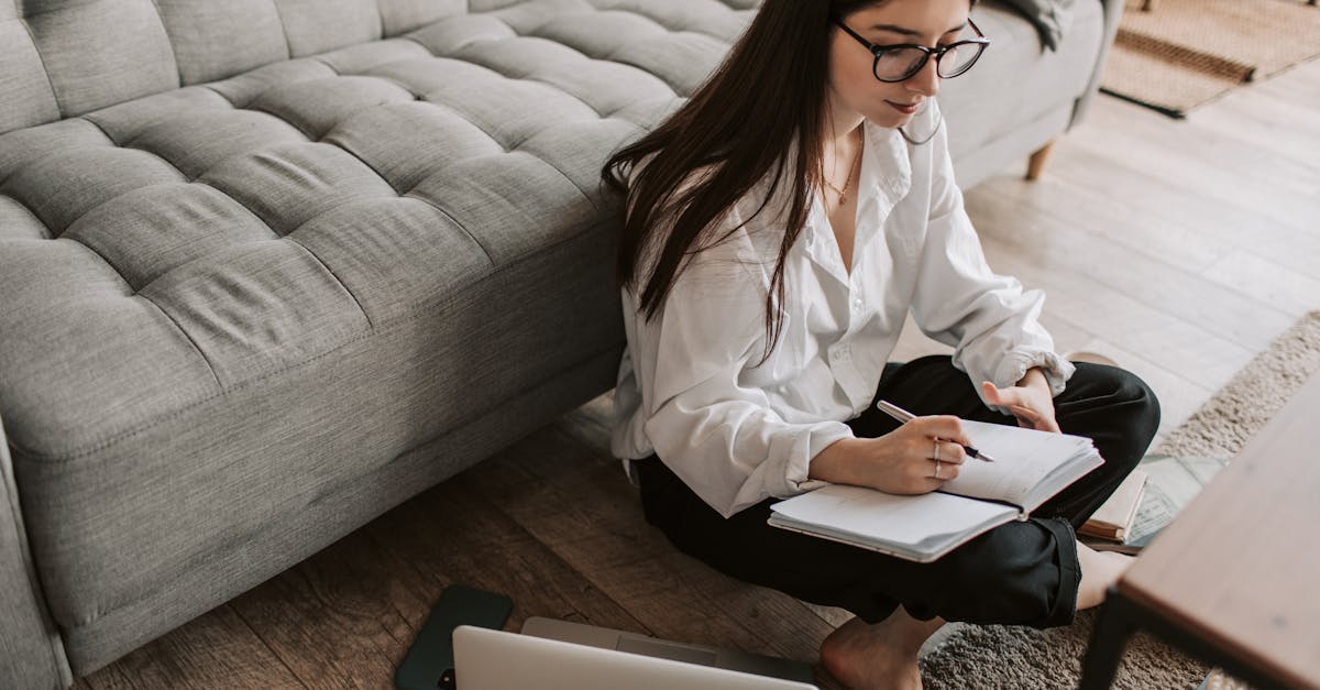 découvrez les protocoles email essentiels, tels que smtp, imap et pop3, qui régissent l'envoi, la réception et la gestion des courriers électroniques. apprenez comment ces technologies interagissent pour garantir une communication efficace et sécurisée en ligne.