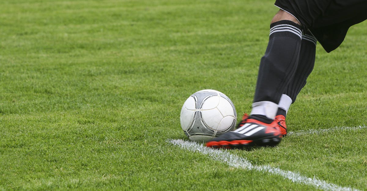 découvrez l'univers passionnant du football, un sport qui réunit des millions de fans à travers le monde. explorez les équipes emblématiques, les compétitions palpitantes et les dernières actualités sur vos joueurs préférés. plongez dans l'esprit du jeu et vibrez au rythme des matchs !