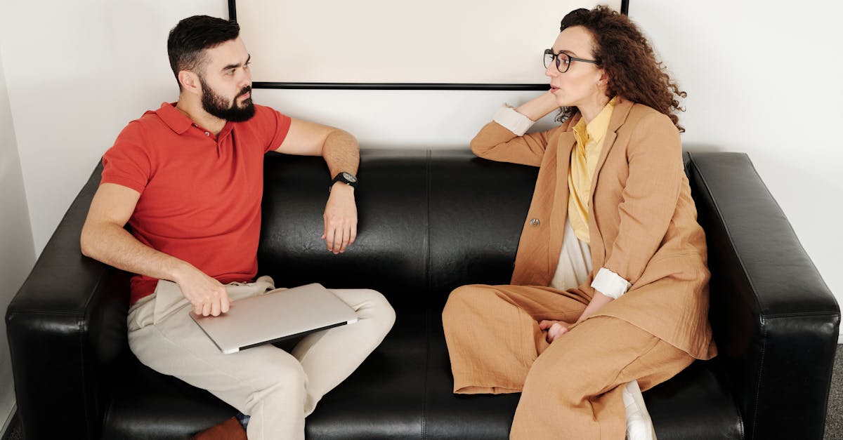 découvrez les meilleures pratiques en gestion des ressources humaines pour optimiser la performance de votre équipe, améliorer l'engagement des employés et favoriser un environnement de travail sain et productif.