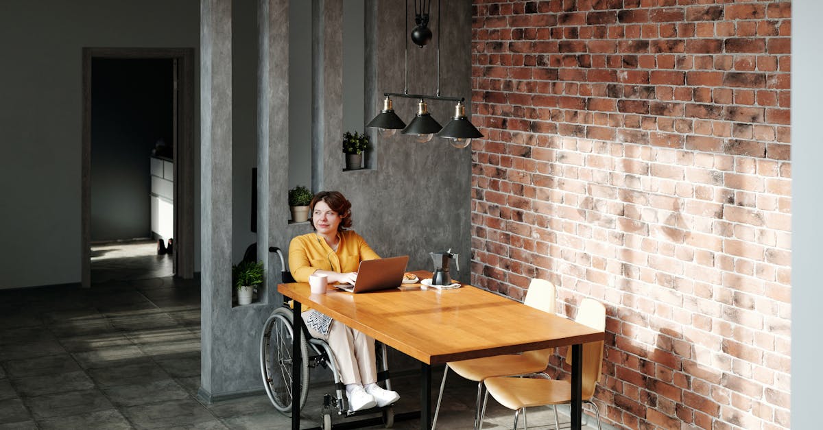 découvrez l'univers du travail à distance : flexibilité, équilibre vie professionnelle-vie personnelle et opportunités globales. apprenez à optimiser votre productivité et à tirer le meilleur parti du télétravail.