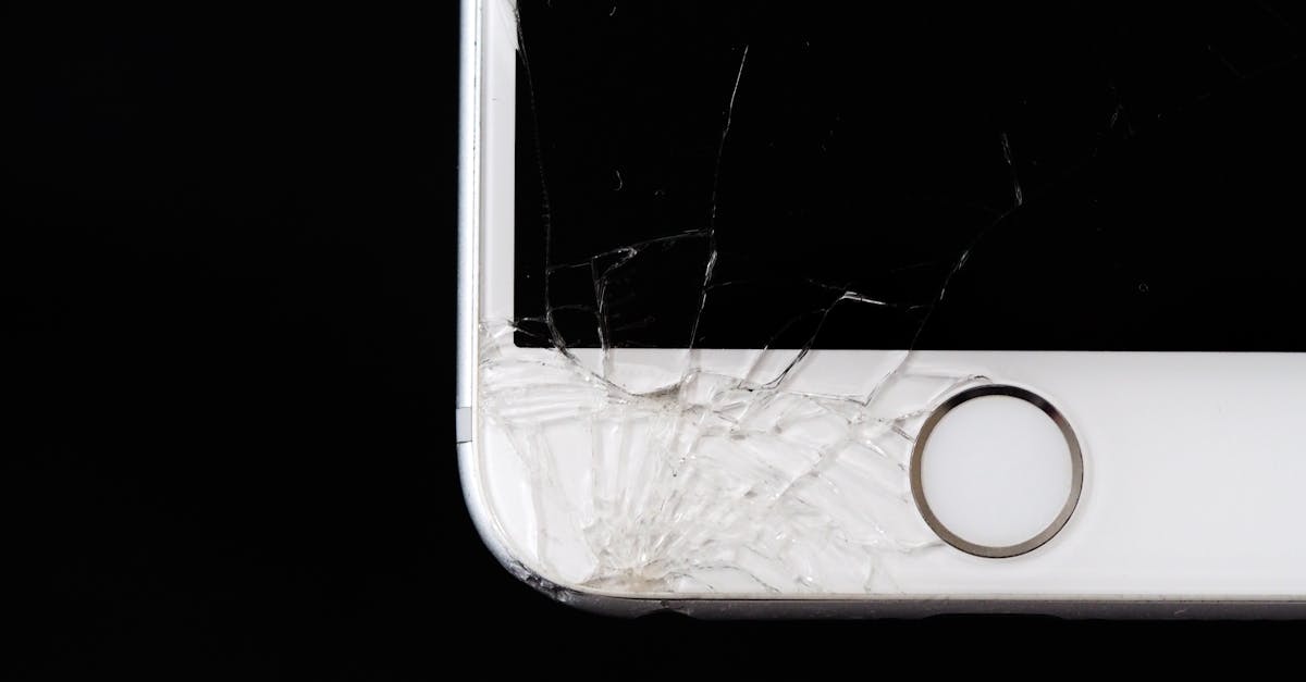 découvrez nos services de réparation de smartphones rapides et fiables. que ce soit pour un écran brisé, une batterie défaillante ou tout autre problème, notre équipe d'experts est prête à redonner vie à votre appareil. profitez d'une expertise de qualité et d'un service client irréprochable.