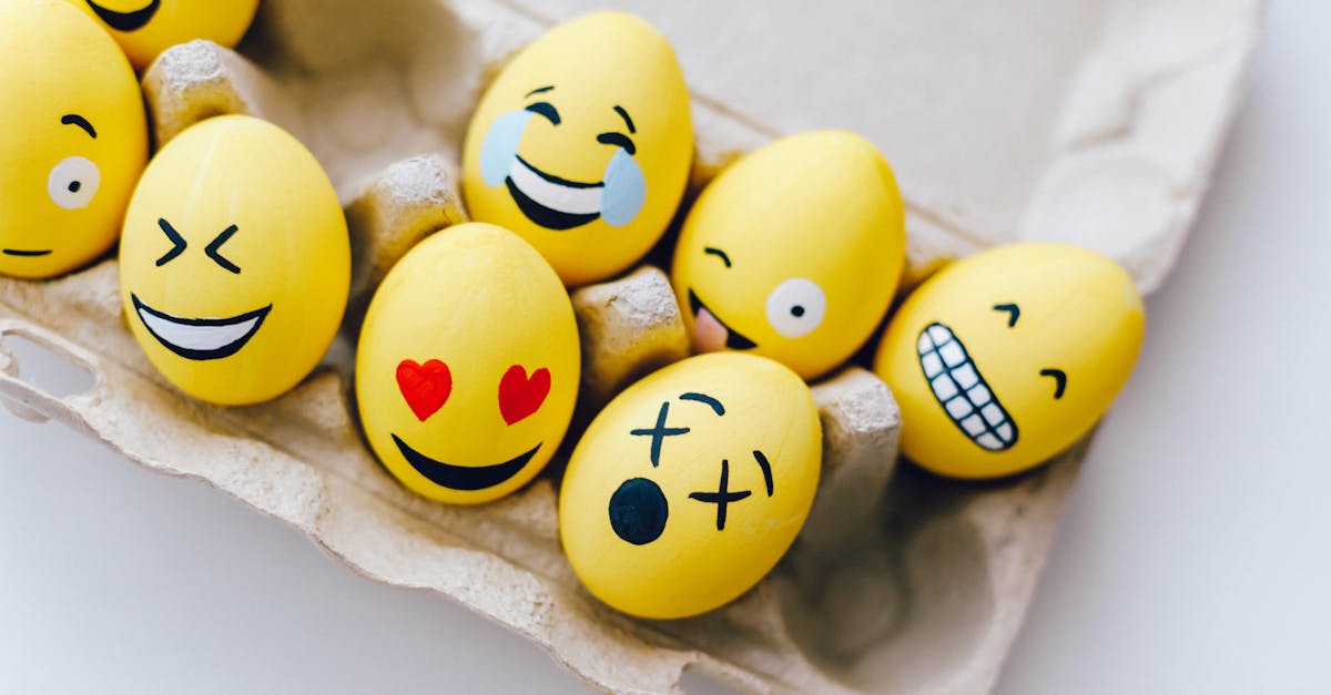 découvrez l'univers des emojis : leur histoire, leur utilisation et leur impact sur la communication moderne. plongez dans cet art linguistique visuel qui enrichit nos échanges quotidiens.