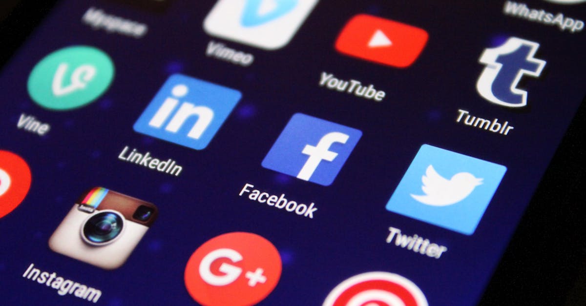 découvrez les statistiques clés de linkedin pour 2023, incluant le nombre d'utilisateurs actifs, l'engagement sur la plateforme et les tendances émergentes. obtenez des insights précieux pour optimiser votre présence professionnelle et tirer le meilleur parti de ce réseau mondial.