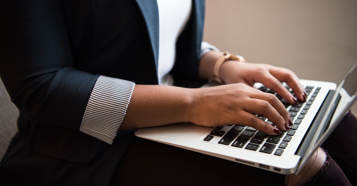 découvrez l'art de la dactylographie avec nos conseils pratiques et techniques pour améliorer votre vitesse et précision. que vous soyez débutant ou expert, boostez vos compétences en frappe et maîtrisez l'utilisation du clavier comme jamais auparavant.