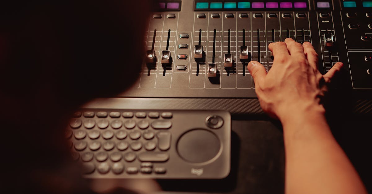 découvrez l'art de l'édition audio avec nos conseils et astuces. transformez vos enregistrements en créations professionnelles grâce à des techniques efficaces et des outils adaptés. que vous soyez débutant ou expert, explorez les possibilités infinies de l'édition audio.