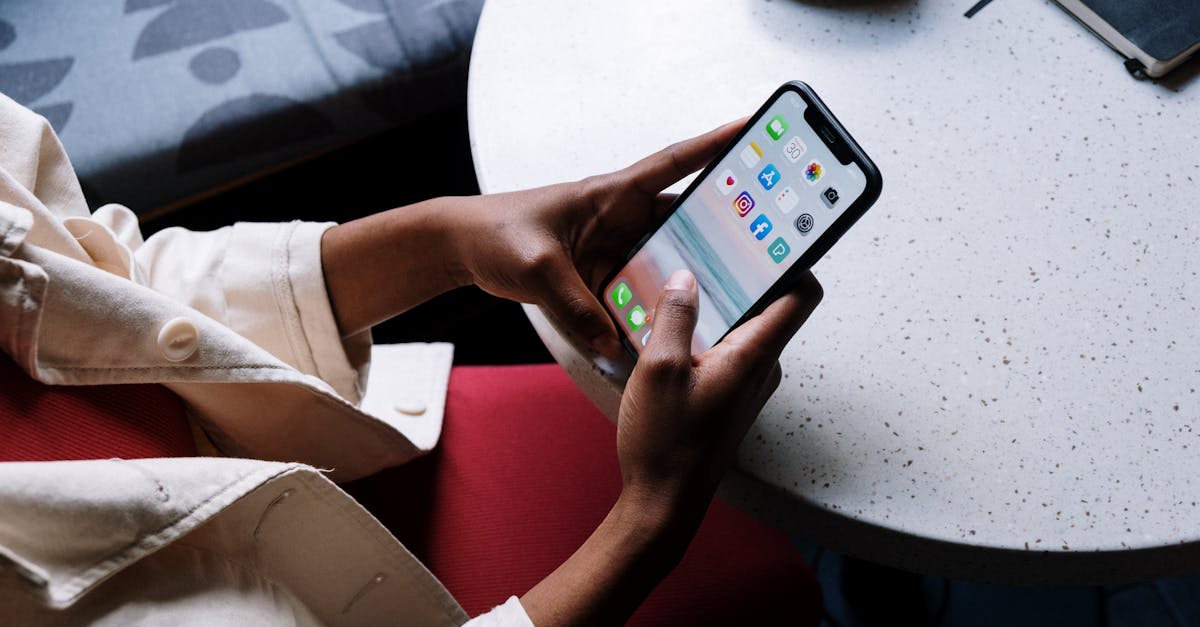 découvrez les nouvelles fonctionnalités d'ios 18.1 ! améliorez votre expérience mobile avec des mises à jour innovantes, des améliorations de performance et des outils pratiques. mettez à jour votre appareil dès maintenant pour bénéficier de toutes ces nouveautés.