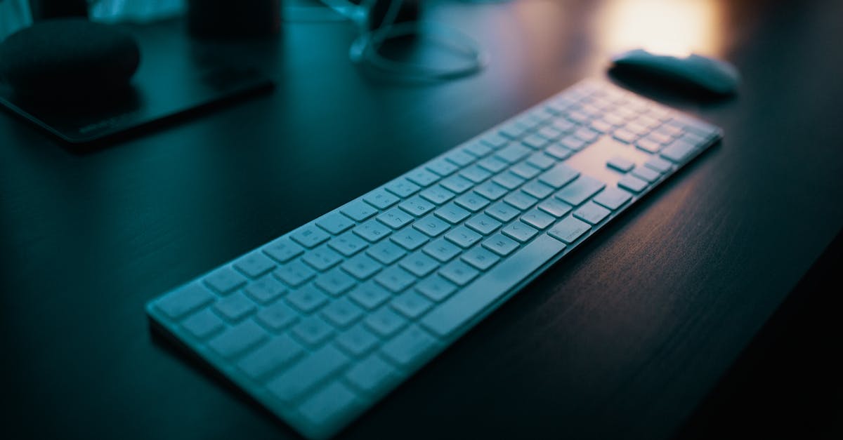 découvrez notre sélection de claviers de haute qualité, adaptés à tous vos besoins. que ce soit pour le gaming, le bureau ou la création musicale, trouvez le clavier parfait qui allie confort, performance et style.