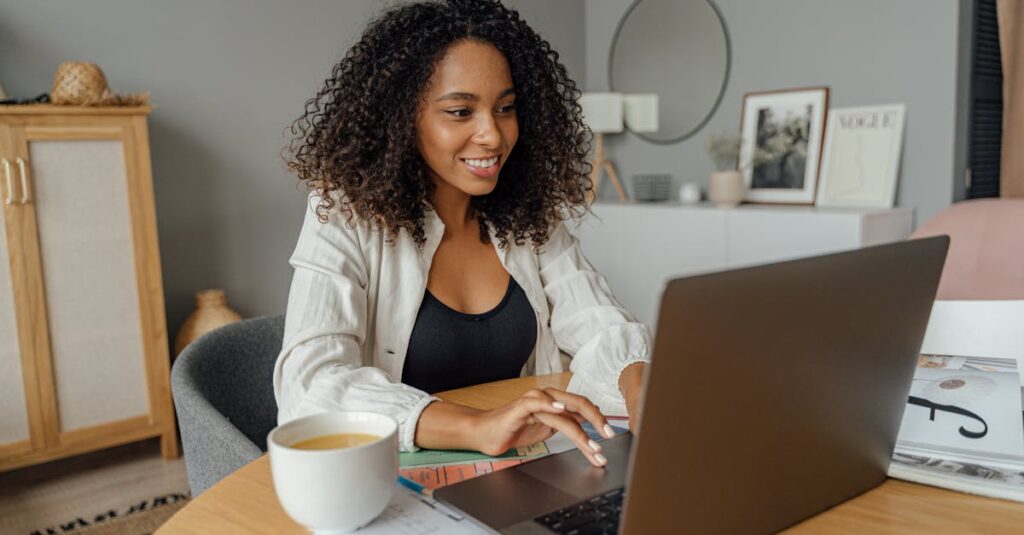 découvrez office online, la suite bureautique gratuite de microsoft accessible directement depuis votre navigateur. créez, éditez et collaborez sur vos documents word, excel et powerpoint en temps réel avec d'autres utilisateurs, où que vous soyez.