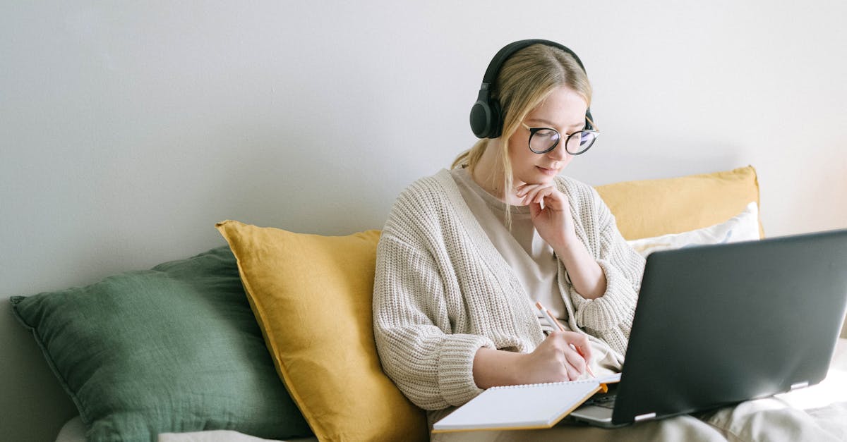 découvrez office online, votre suite bureautique accessible depuis n'importe où. créez, modifiez et partagez vos documents en toute simplicité grâce à des outils puissants et collaboratifs comme word, excel et powerpoint, le tout gratuitement dans votre navigateur.