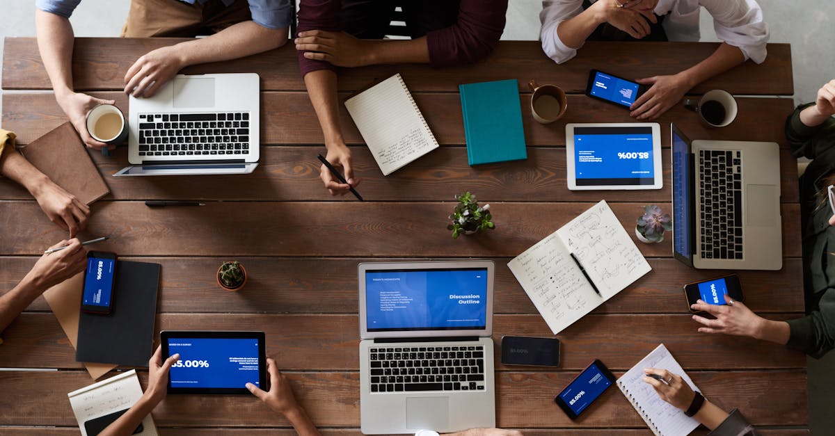 découvrez des idées originales et amusantes pour des blagues au bureau qui égayeront vos journées de travail. apportez une touche de rire à votre environnement professionnel avec nos conseils sur les meilleures farces à réaliser en toute bonne humeur.
