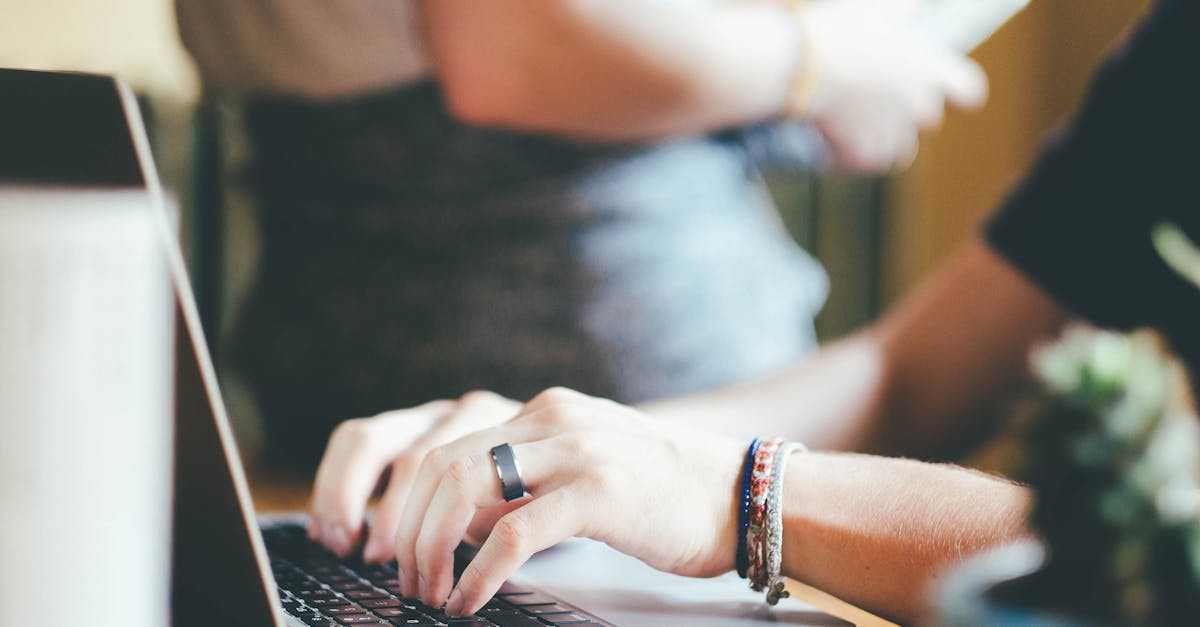 améliorez vos compétences de dactylographie avec nos conseils et astuces pratiques. découvrez des exercices efficaces pour taper plus rapidement et avec précision. que vous soyez débutant ou souhaitiez perfectionner votre technique, trouvez les ressources adaptées à vos besoins.