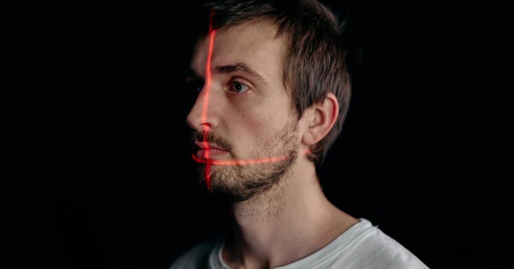 découvrez tout sur la reconnaissance faciale, une technologie innovante révolutionnant la sécurité et l'identification. explorez ses applications, ses avantages et les enjeux éthiques liés à son utilisation.