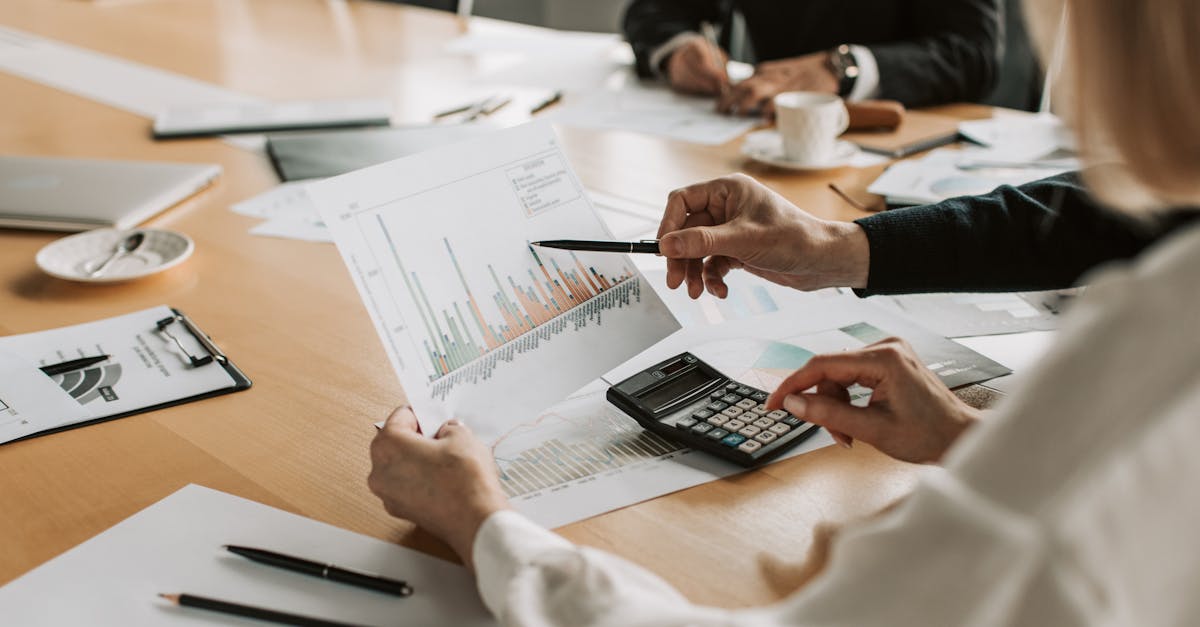 découvrez l'importance de l'étude de marché pour comprendre votre public cible, identifier les tendances du marché et optimiser vos stratégies commerciales. explorez les meilleures pratiques pour réaliser une recherche efficace et prendre des décisions éclairées afin de propulser votre entreprise vers le succès.
