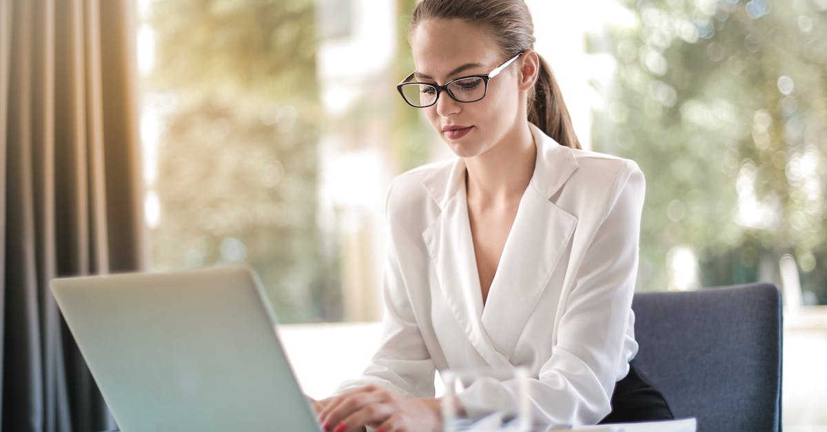 découvrez l'avenir du travail avec notre plateforme de bureau en ligne. accédez à des outils collaboratifs, gérez vos projets et restez connecté où que vous soyez. optimisez votre productivité grâce à notre espace de travail virtuel convivial et flexible.