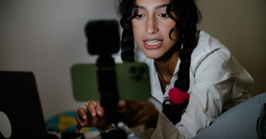 découvrez comment créer des vidéos captivantes et professionnelles grâce à nos conseils et techniques de création vidéo. apprenez à utiliser les outils et logiciels adaptés pour donner vie à vos projets audiovisuels.