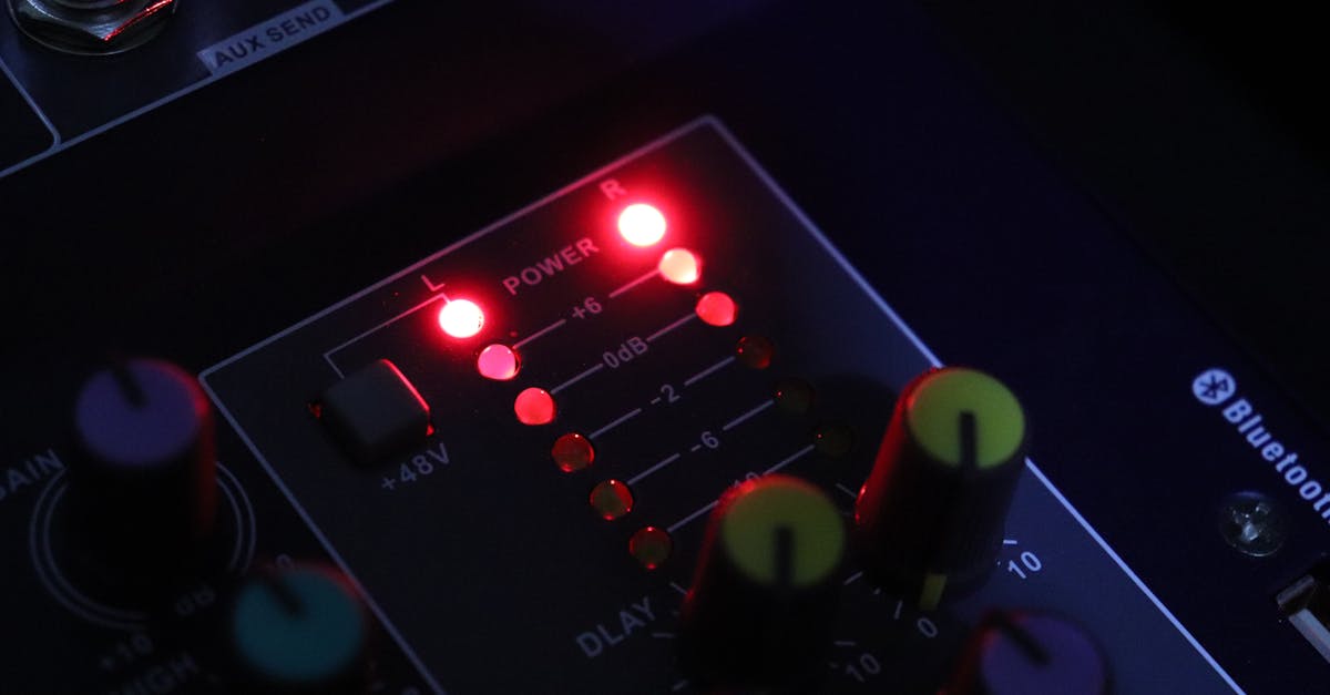 découvrez des conseils et outils pour l’édition audio, améliorer la qualité sonore, couper, assembler et optimiser vos fichiers audio facilement, que vous soyez débutant ou professionnel.