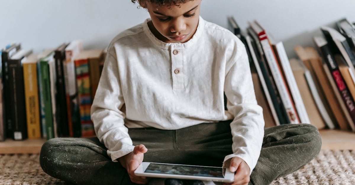 découvrez les meilleures plateformes d'apprentissage en ligne gratuites pour suivre des cours, développer de nouvelles compétences et obtenir des certificats, accessibles à tous et à tout moment.