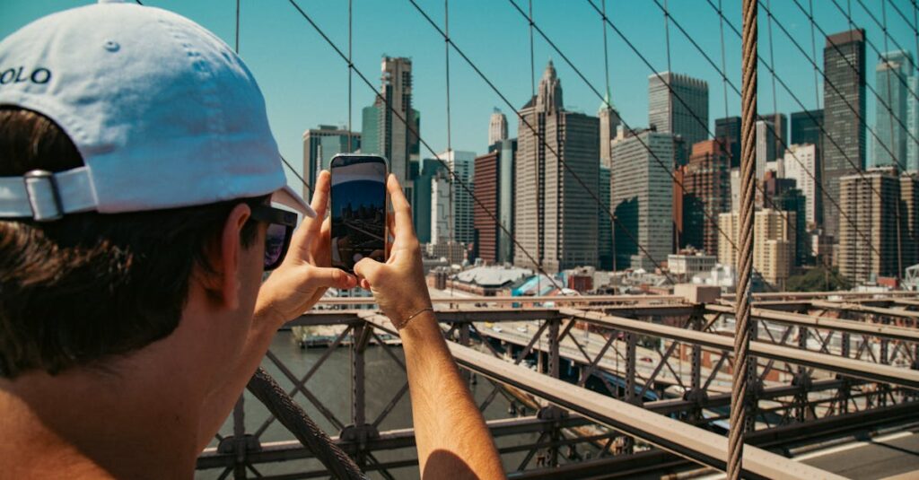 découvrez l'iphone 16 : design innovant, performances puissantes, nouvelles fonctionnalités et technologies avancées d'apple. tout ce qu'il faut savoir sur le nouvel iphone 16.