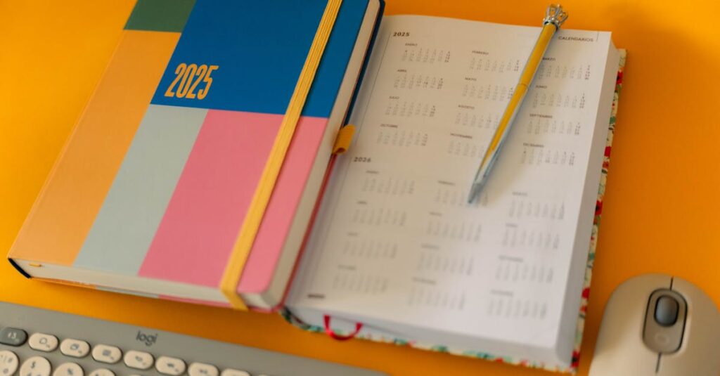 téléchargez gratuitement votre calendrier imprimable 2025. pratique et élégant, il est parfait pour organiser vos rendez-vous, anniversaires et planifier votre année en toute simplicité.