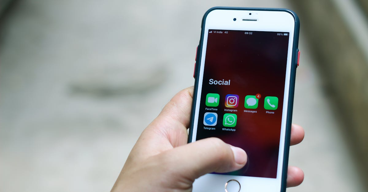 découvrez telegram, une application de messagerie sécurisée proposant des discussions instantanées, le partage de fichiers et la création de groupes ou de chaînes pour communiquer facilement et protéger votre vie privée.