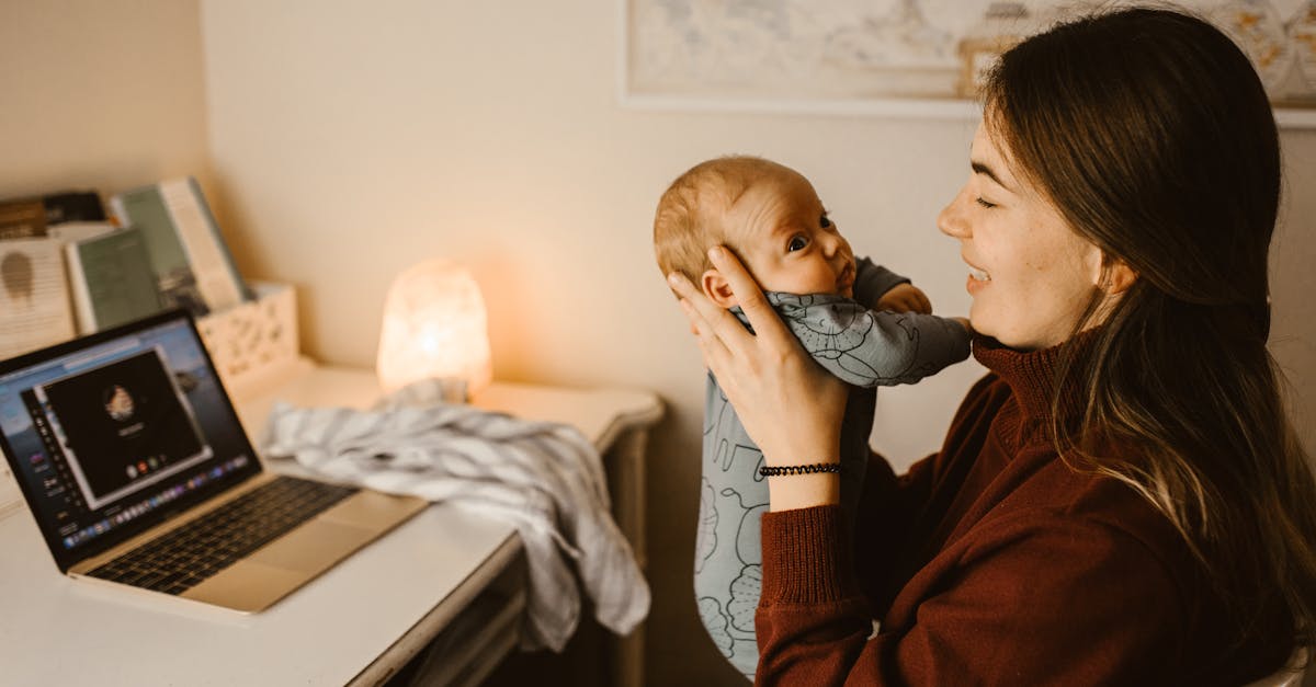 découvrez comment utiliser facetime pour passer des appels vidéo et audio gratuitement depuis vos appareils apple, rester connecté avec vos proches et profiter d'une communication fluide et sécurisée.