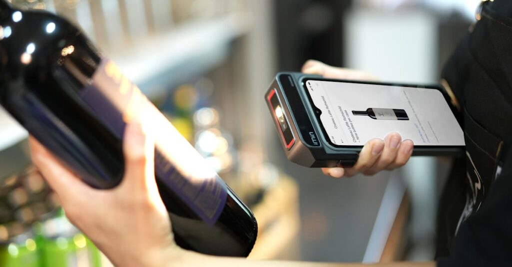 Évitez les étuis anti-sans contact pour cartes bancaires : un risque pour votre portefeuille ! découvrez comment la technologie rfid (radio frequency identification) permet d’identifier et de suivre des objets à distance grâce à des ondes radio. applications, avantages et fonctionnement expliqués simplement.