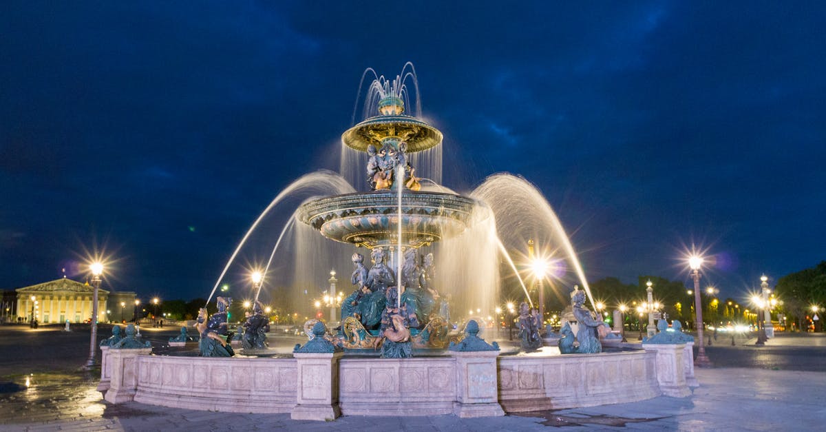 découvrez l’histoire fascinante du concorde, l’avion supersonique légendaire qui a révolutionné le transport aérien avec sa vitesse et son design unique. explorez ses innovations, ses records et son héritage dans l’aviation.