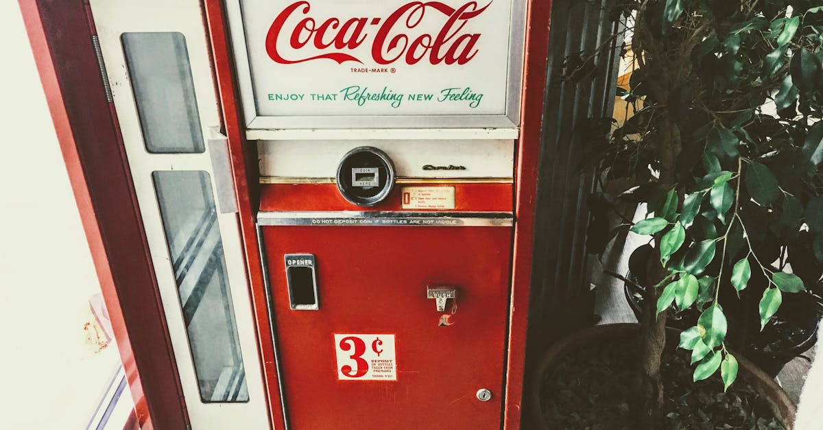 découvrez le logo press-lemon, un design moderne et captivant qui reflète l'essence fraîche et dynamique de la marque.