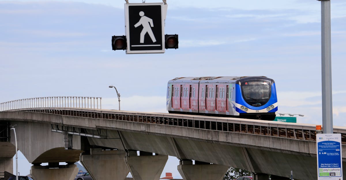 découvrez une explication détaillée de la fin de 'the signal' et comprenez les éléments clés qui composent cette conclusion mystérieuse.