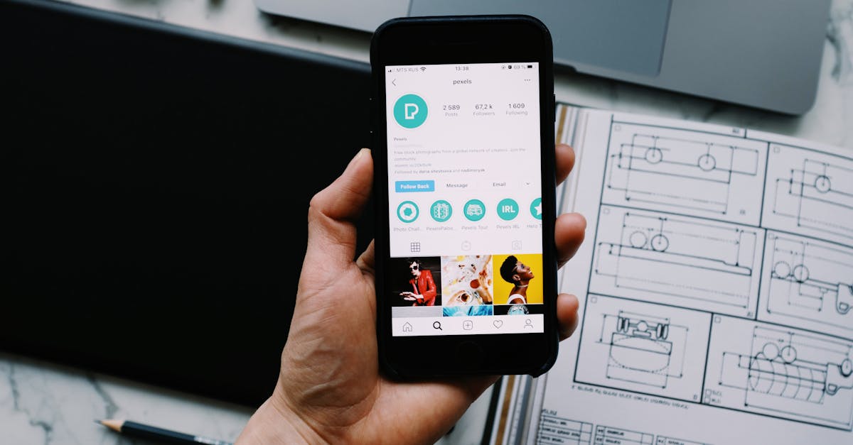 découvrez les meilleures plateformes gratuites de création de logos pour concevoir facilement et rapidement un logo professionnel sans expérience préalable.