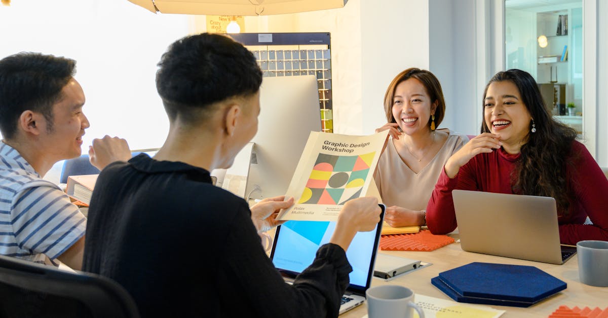 découvrez le design collaboratif, une approche innovante qui favorise la co-création et l'implication active de toutes les parties prenantes pour des projets plus créatifs et efficaces.