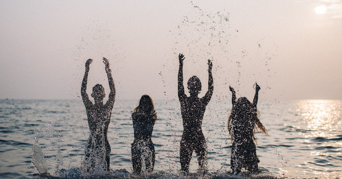 instagram est une plateforme de partage de photos et vidéos permettant de connecter, partager et découvrir des contenus créatifs à travers le monde.